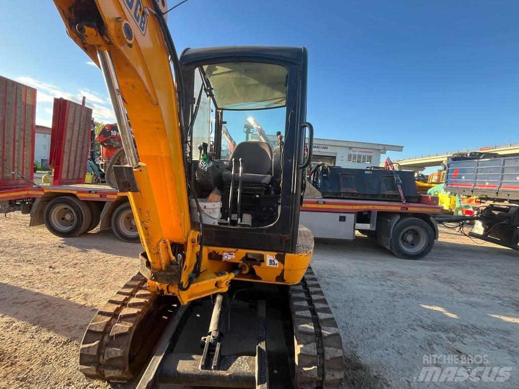 JCB 8030 Mini ekskavatörler, 7 tona dek
