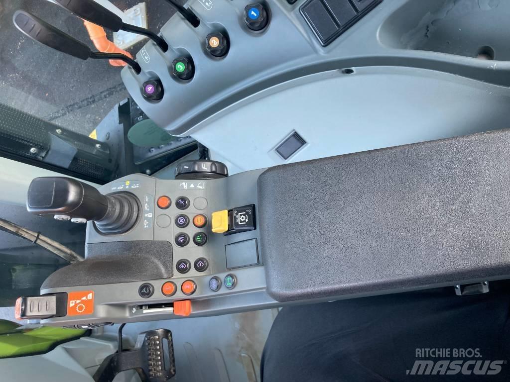 CLAAS Axion 830 CIS Traktörler