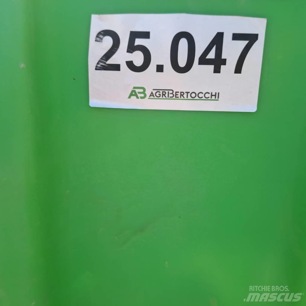 Rostselmash NN Çekilir pülverizatörler