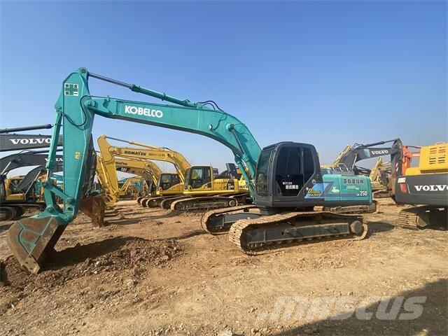 Kobelco SK250-8 Paletli ekskavatörler