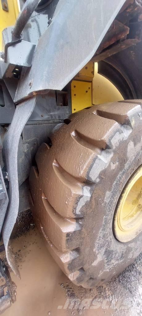 Komatsu WA470-8 Tekerlekli yükleyiciler