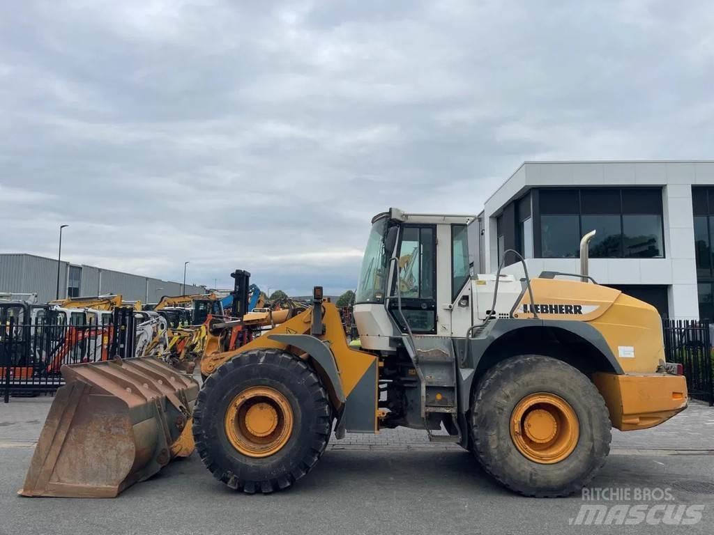 Liebherr L544 Tekerlekli yükleyiciler