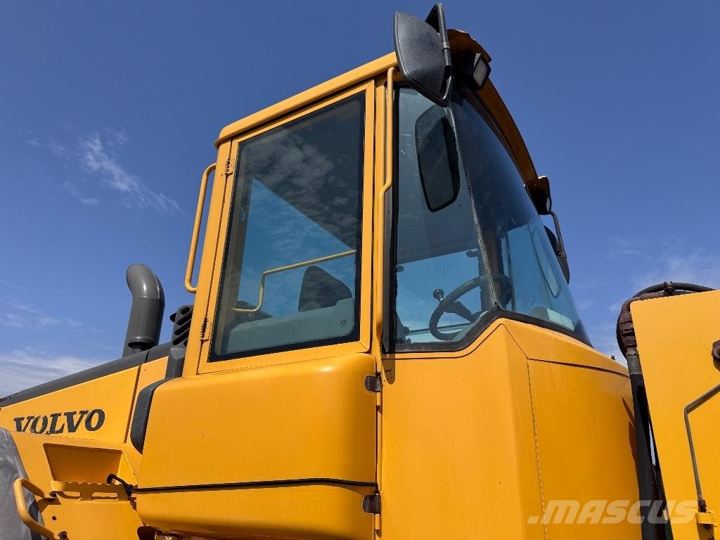 Volvo L 120 E Tekerlekli yükleyiciler