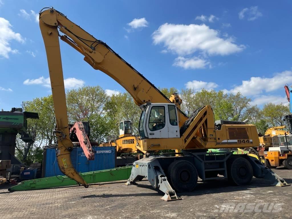 Liebherr 944 C HD Atık taşıma araçları