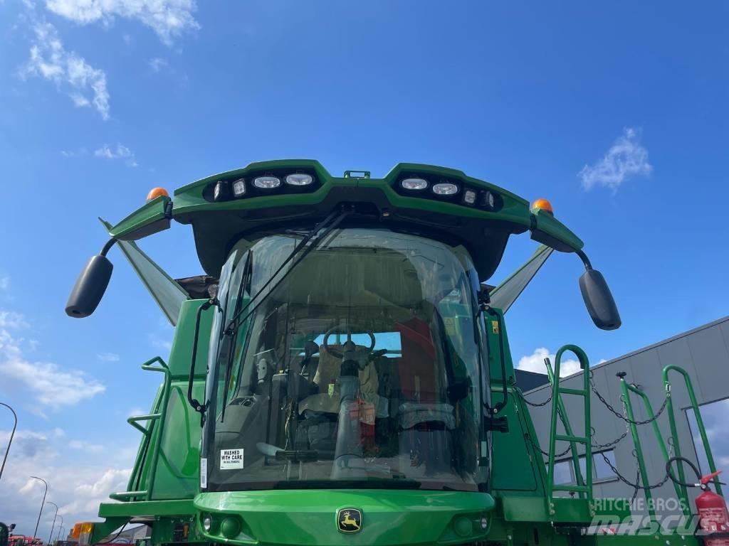 John Deere S670 4x4 Biçerdöverler