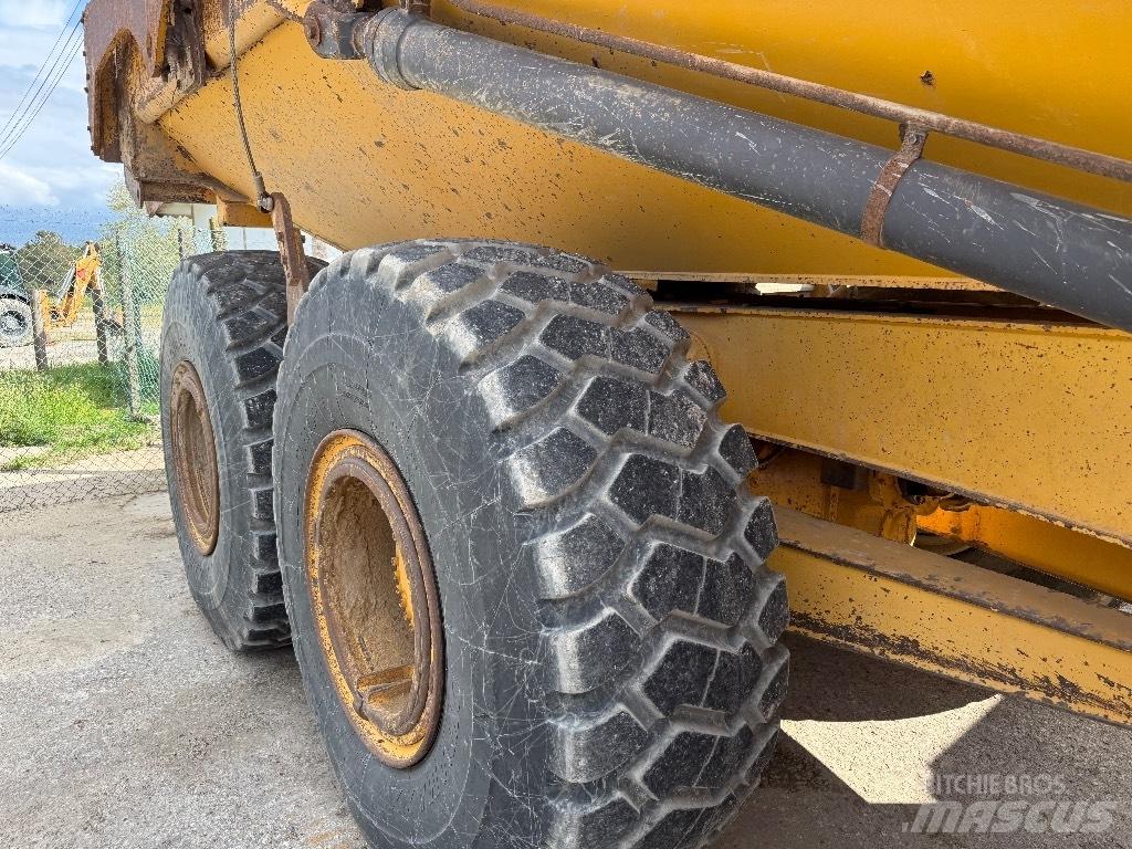 Volvo A25D Belden kirma kaya kamyonu