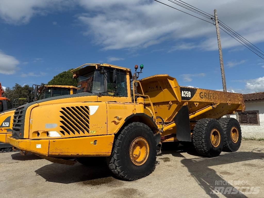 Volvo A25D Belden kirma kaya kamyonu