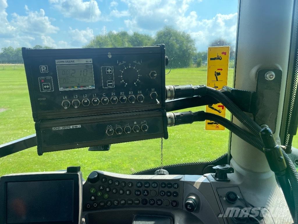 John Deere 732 Çekilir pülverizatörler