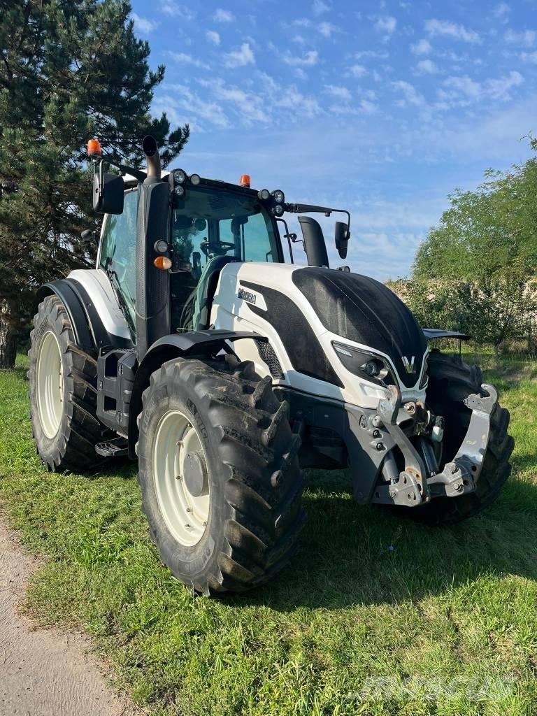 Valtra T234 Versu Traktörler