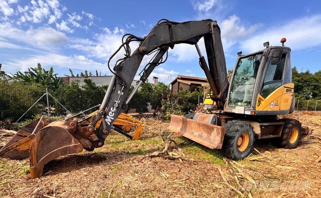 Mecalac 714 MW Lastik tekerli ekskavatörler