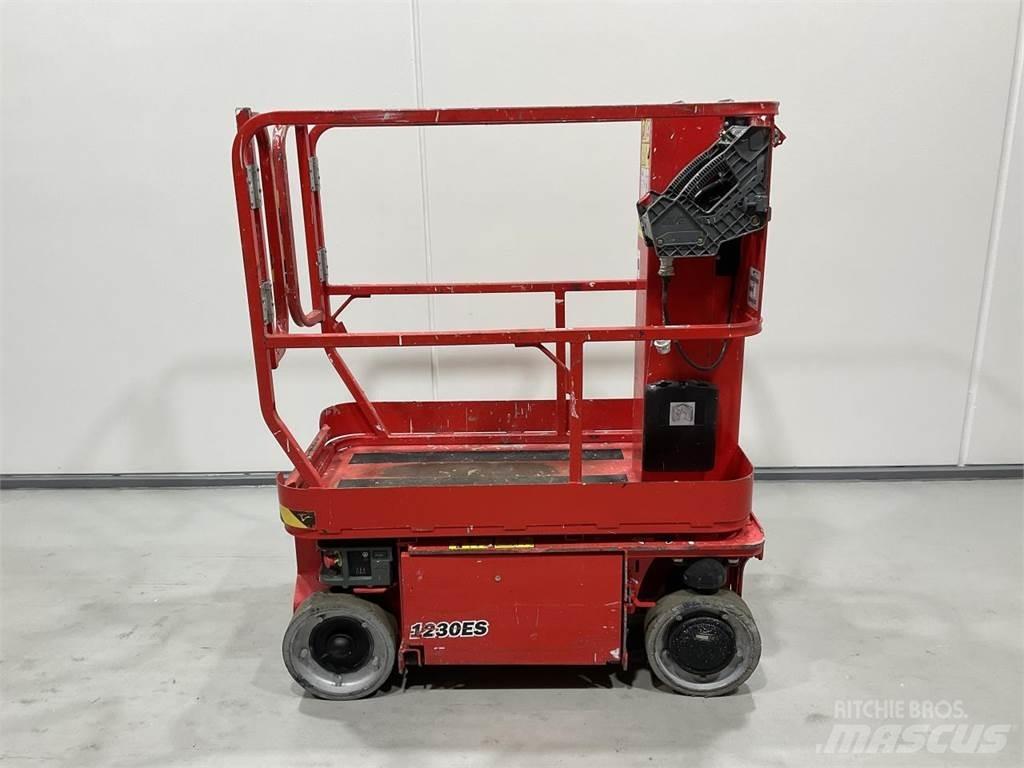 JLG 1230ES Makasli platformlar