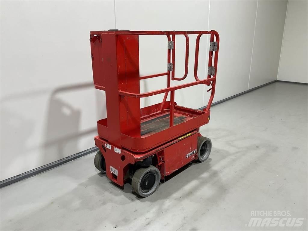 JLG 1230ES Makasli platformlar