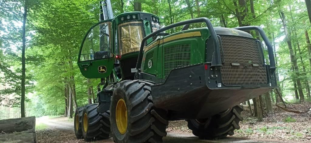 John Deere 1070G Biçerdöverler