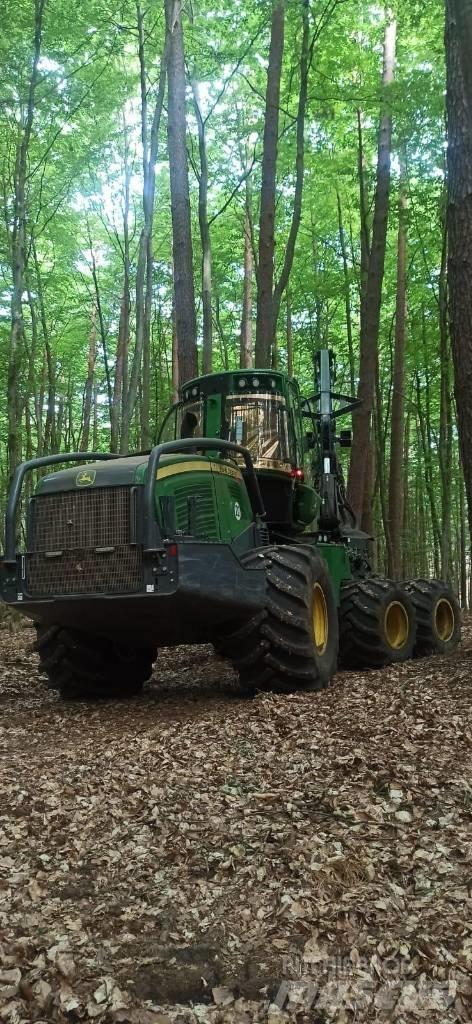 John Deere 1070G Biçerdöverler