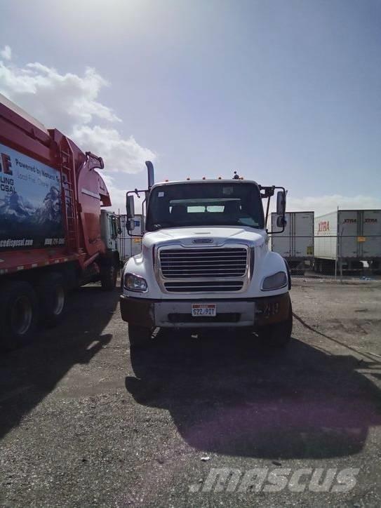 Freightliner M2 Çekiciler