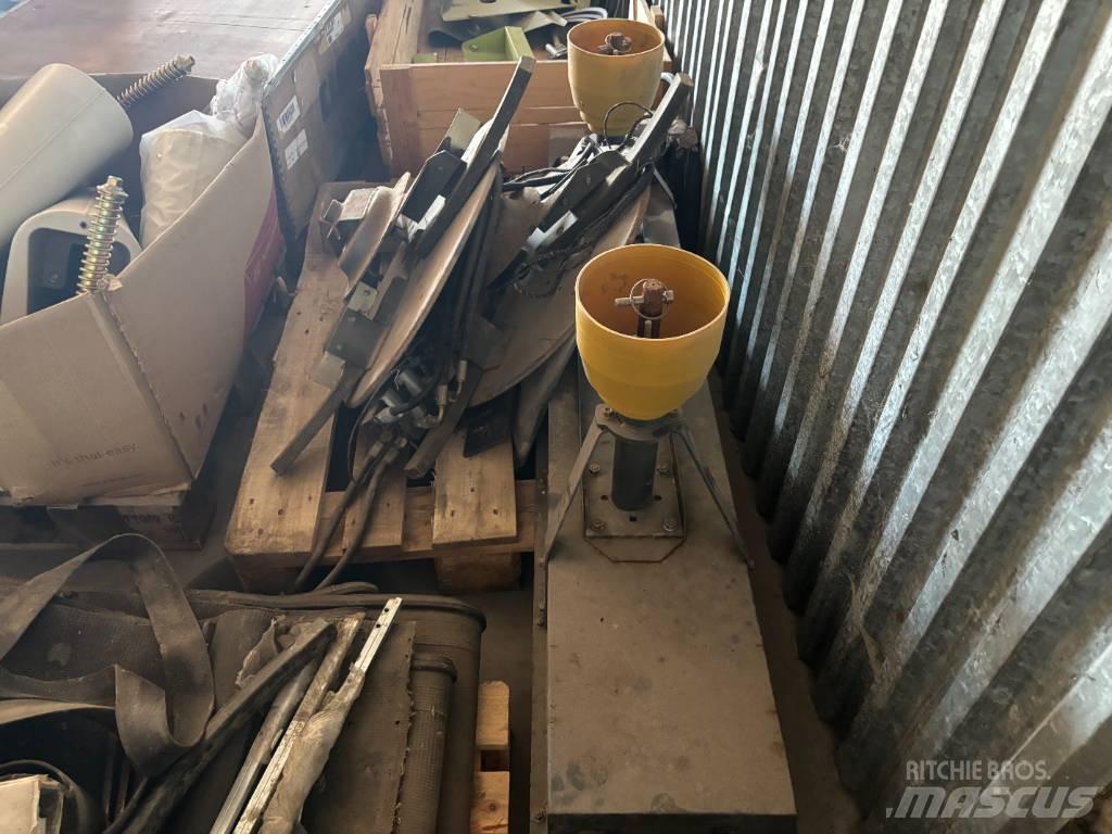 CLAAS Halmspreder Biçerdöver aksesuarlari
