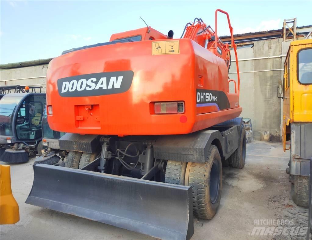 Doosan DH 150 W-7 Lastik tekerli ekskavatörler