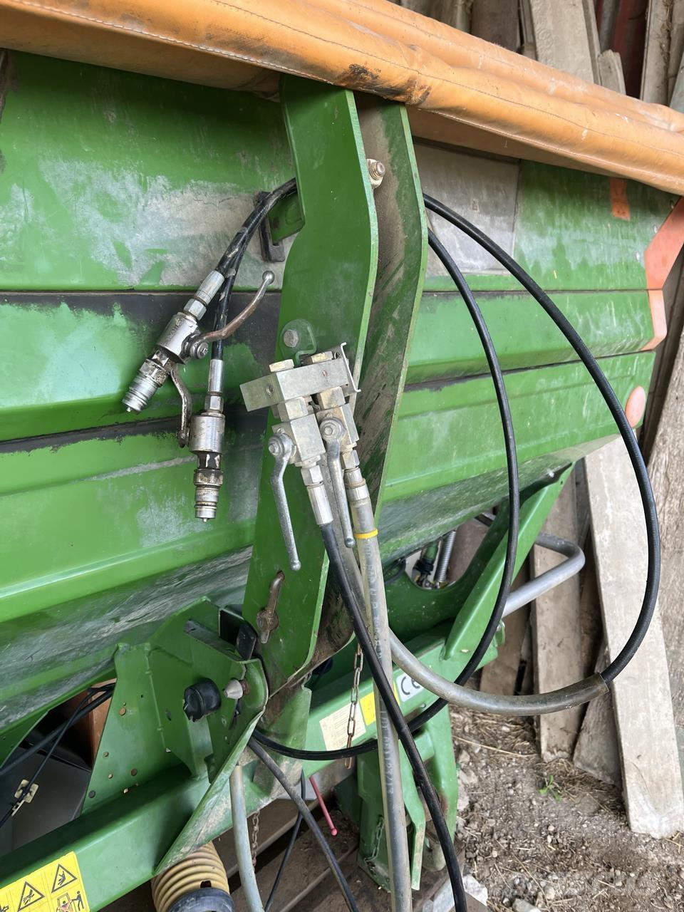 Amazone Zam fortix Sıvı gübre serpme makineleri