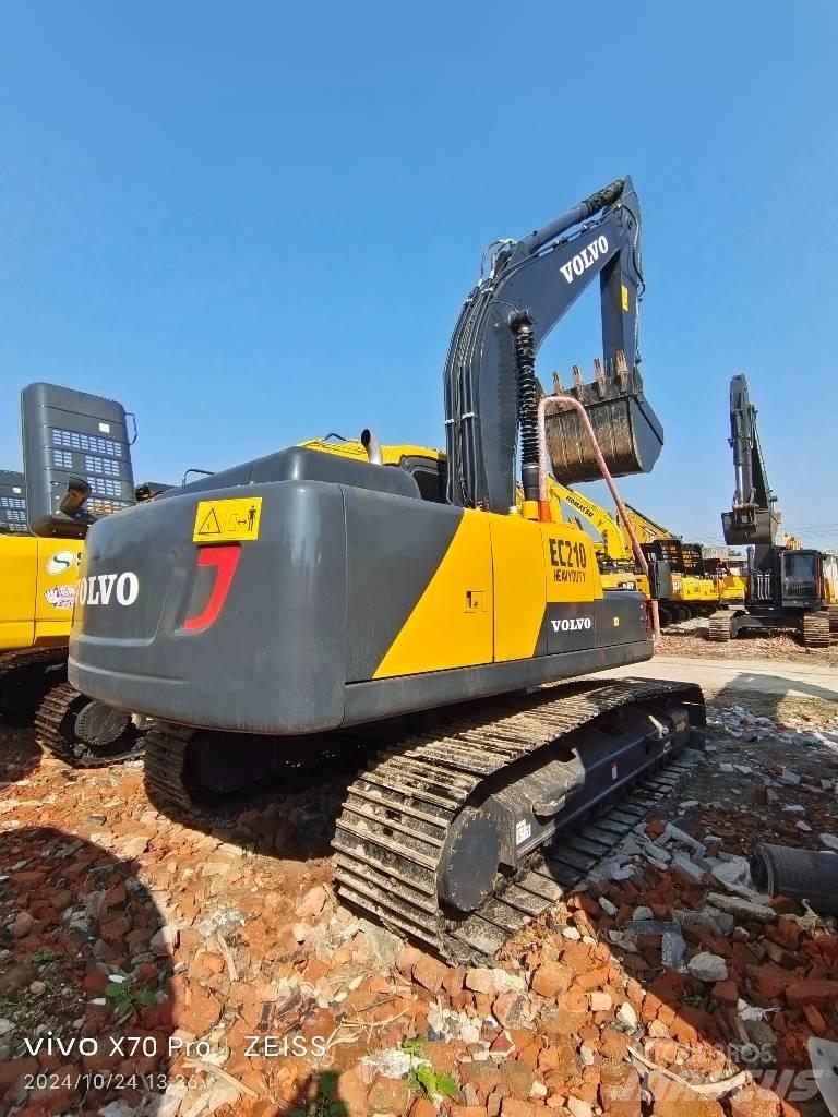 Volvo EC 210 Paletli ekskavatörler