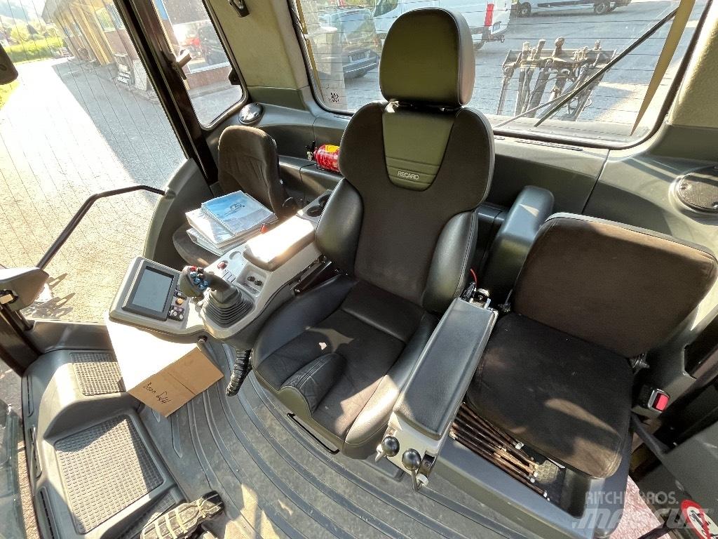 Prinoth Bison X Kar düzleyiciler
