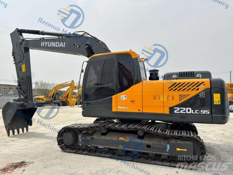 Hyundai R220LC-9S Paletli ekskavatörler
