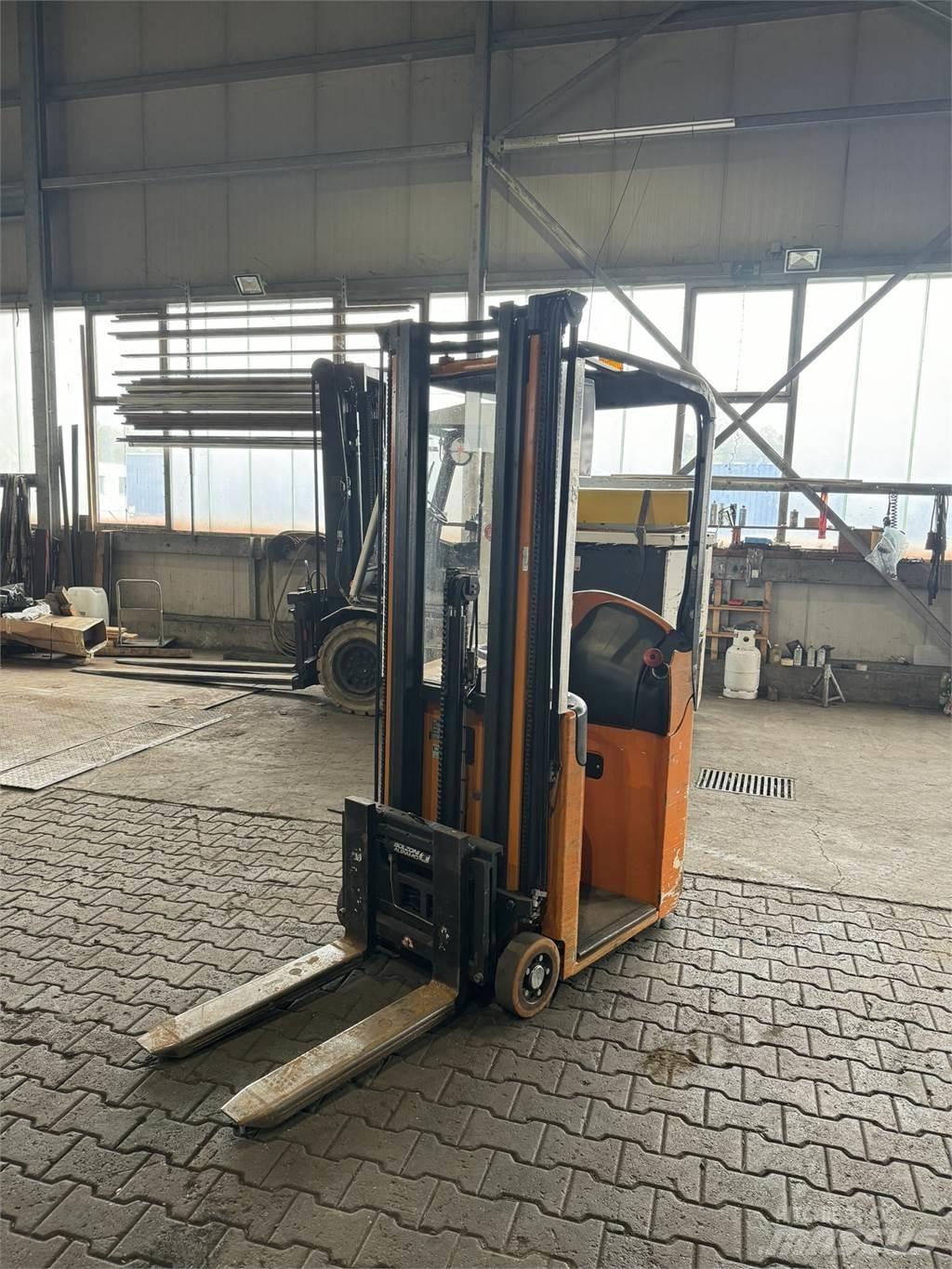 Still ESM10 Düsük seviye platformu