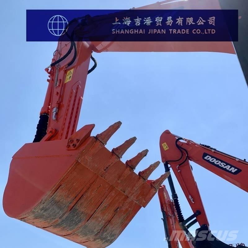Doosan DX 300 Paletli ekskavatörler