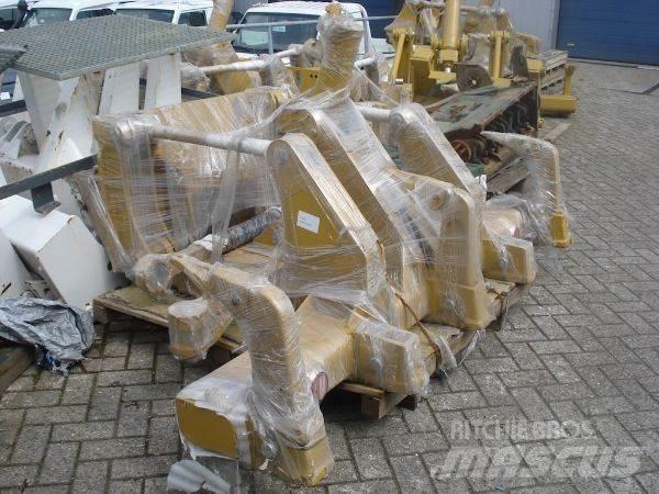 CAT 140M/160M Ripper Diger