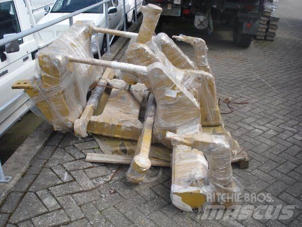 CAT 140M/160M Ripper Diger