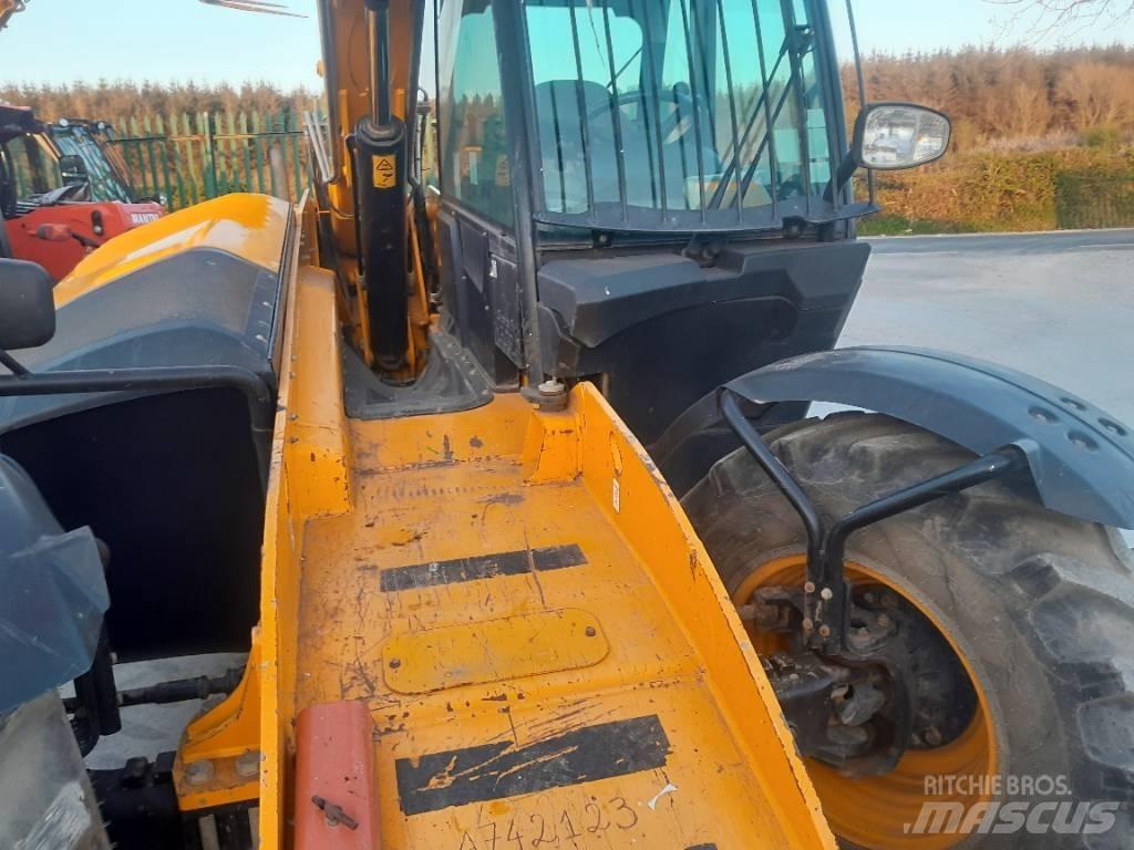 JCB 540-140 Teleskopik yükleyiciler