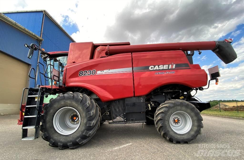 Case IH 8230 Biçerdöverler
