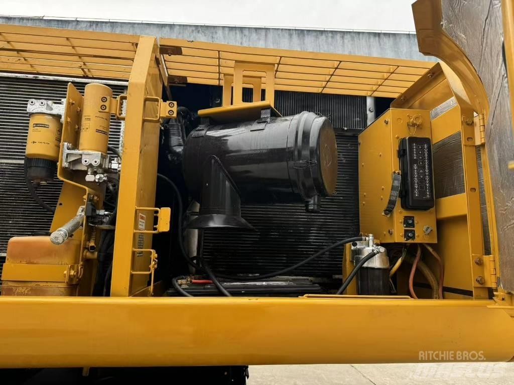 CAT 330CL Paletli ekskavatörler