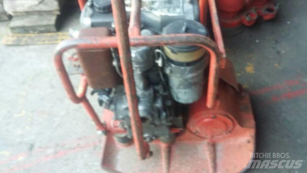 Ammann 30X50 Kompaktörler
