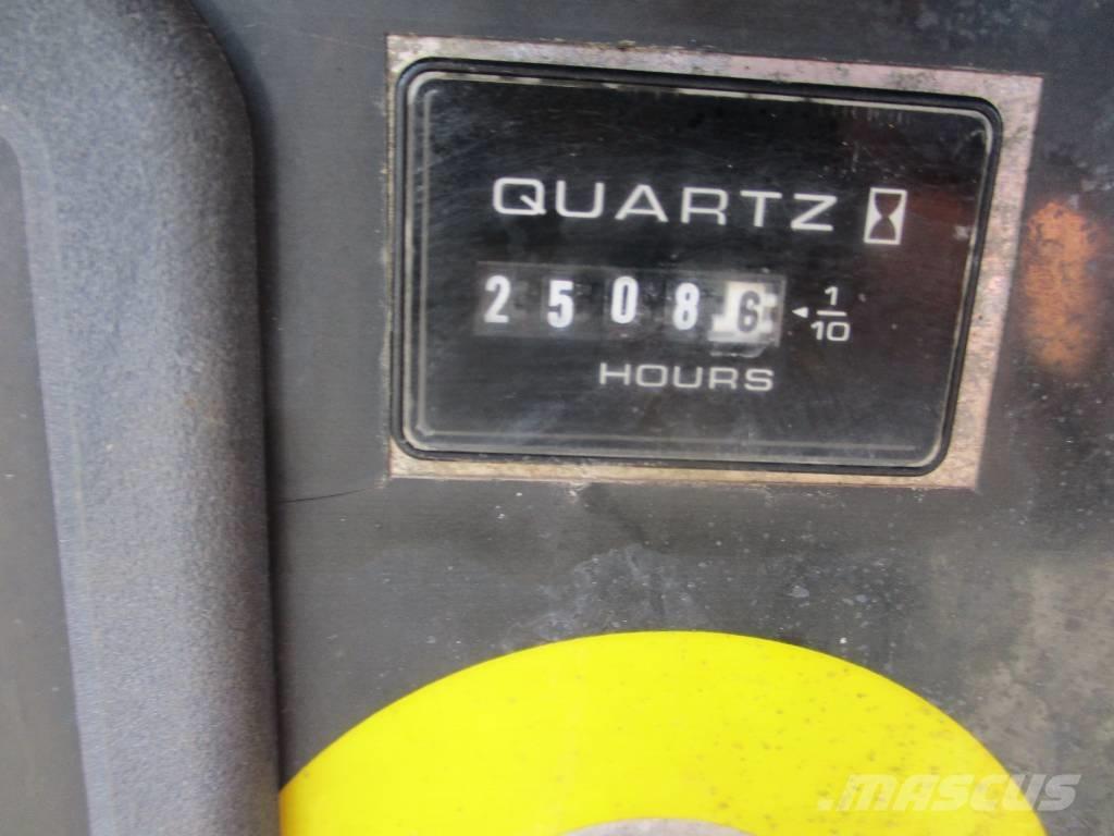 JLG 340 AJ (511) Kompakt kendinden tahrikli personel platformları