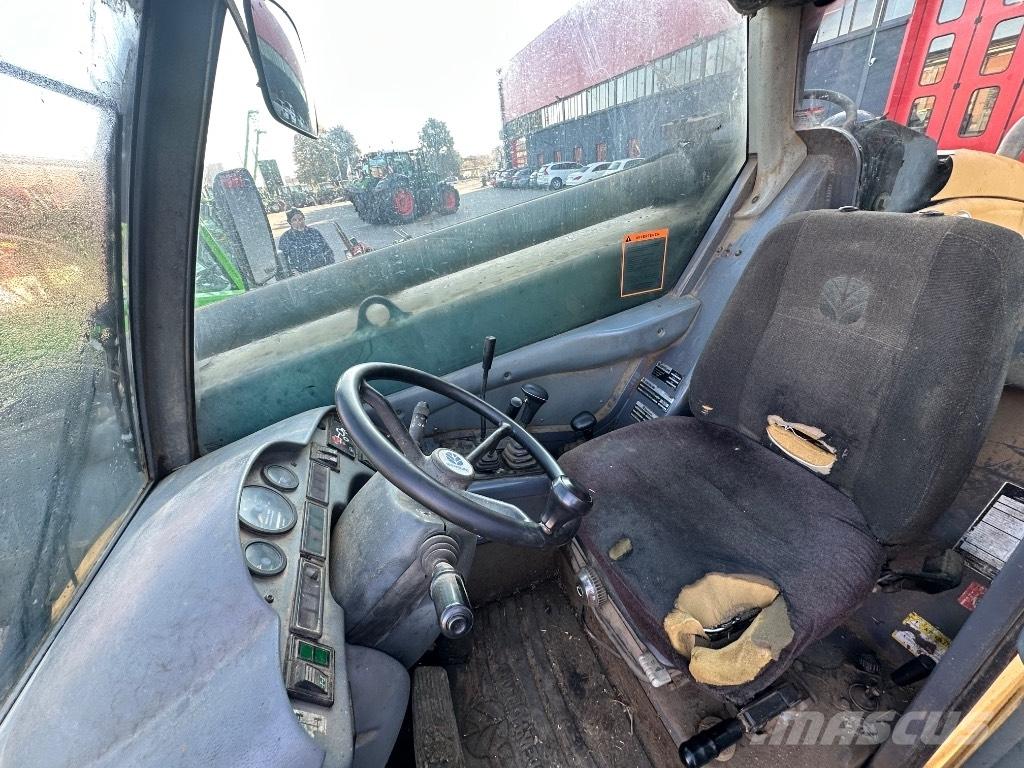 New Holland LM 640 Tarimsal teleskopik yükleyiciler