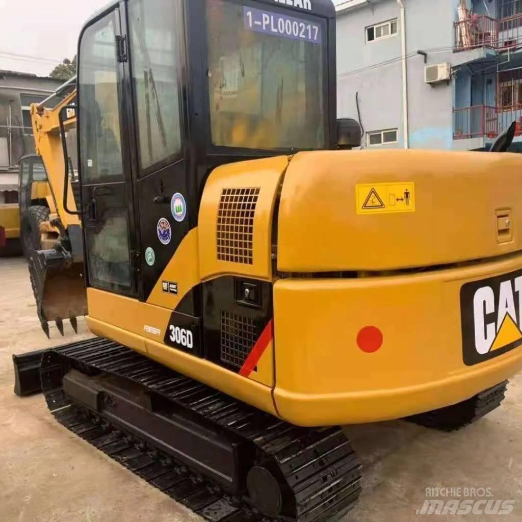 CAT 306D Paletli ekskavatörler