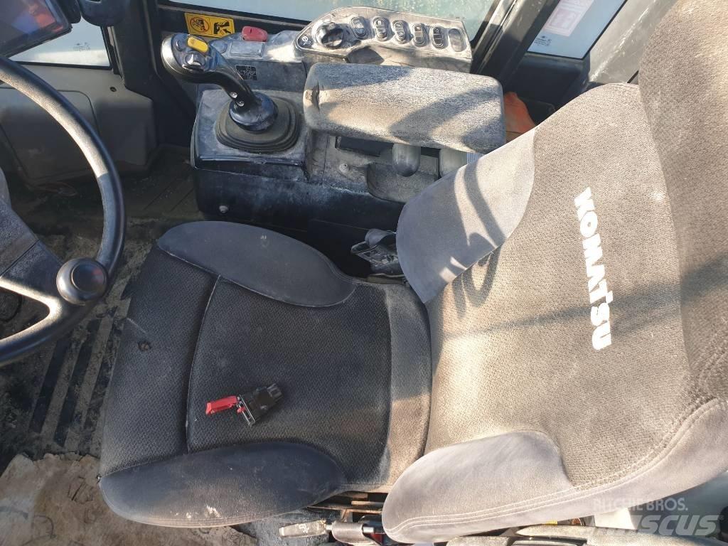 Komatsu WA320-8 Tekerlekli yükleyiciler