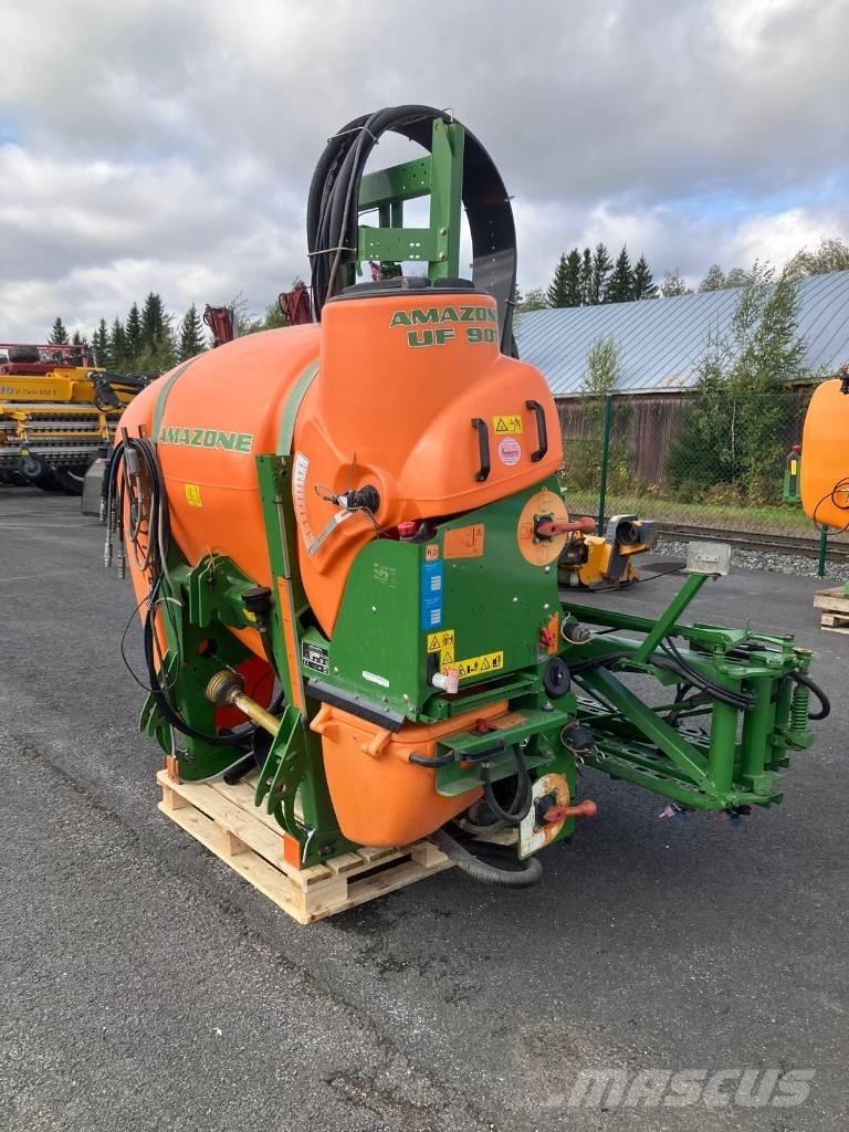 Amazone UF 901 Monte edilebilir pülverizatörler