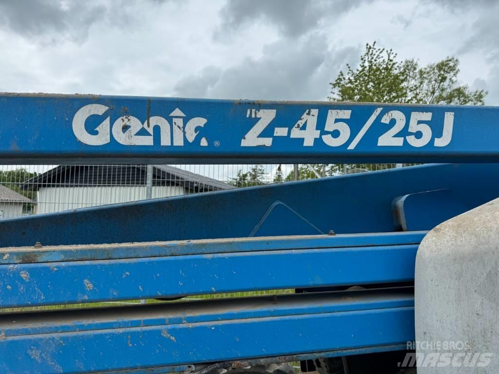 Genie Z 45/25 Körüklü personel platformları