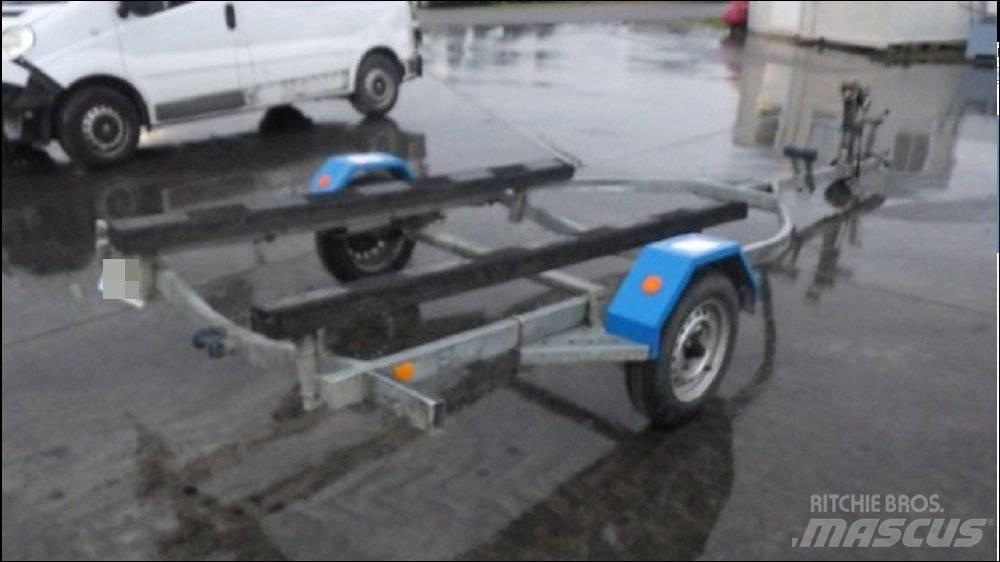  CBS REMORQUE B1B075 Hafif çekiciler