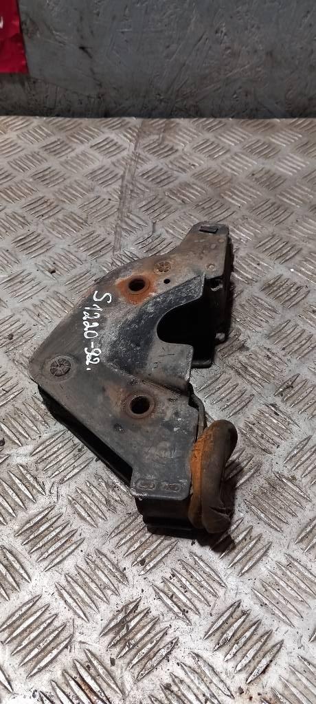 Scania G 400  1810345 Kabinler
