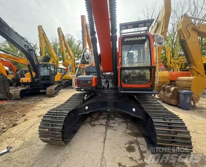 Doosan DX300LC-9C Paletli ekskavatörler