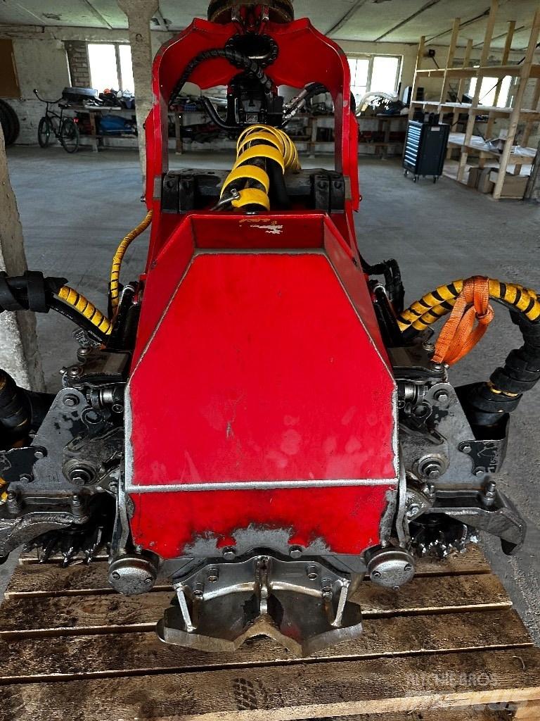 Komatsu C144 Agaç kesme robotlari