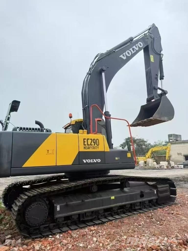 Volvo 290 Paletli ekskavatörler