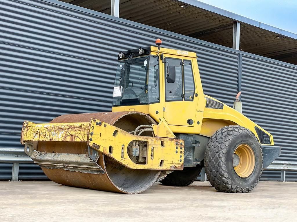 Bomag BW 213 DH-4 Tek tamburlu silindirler