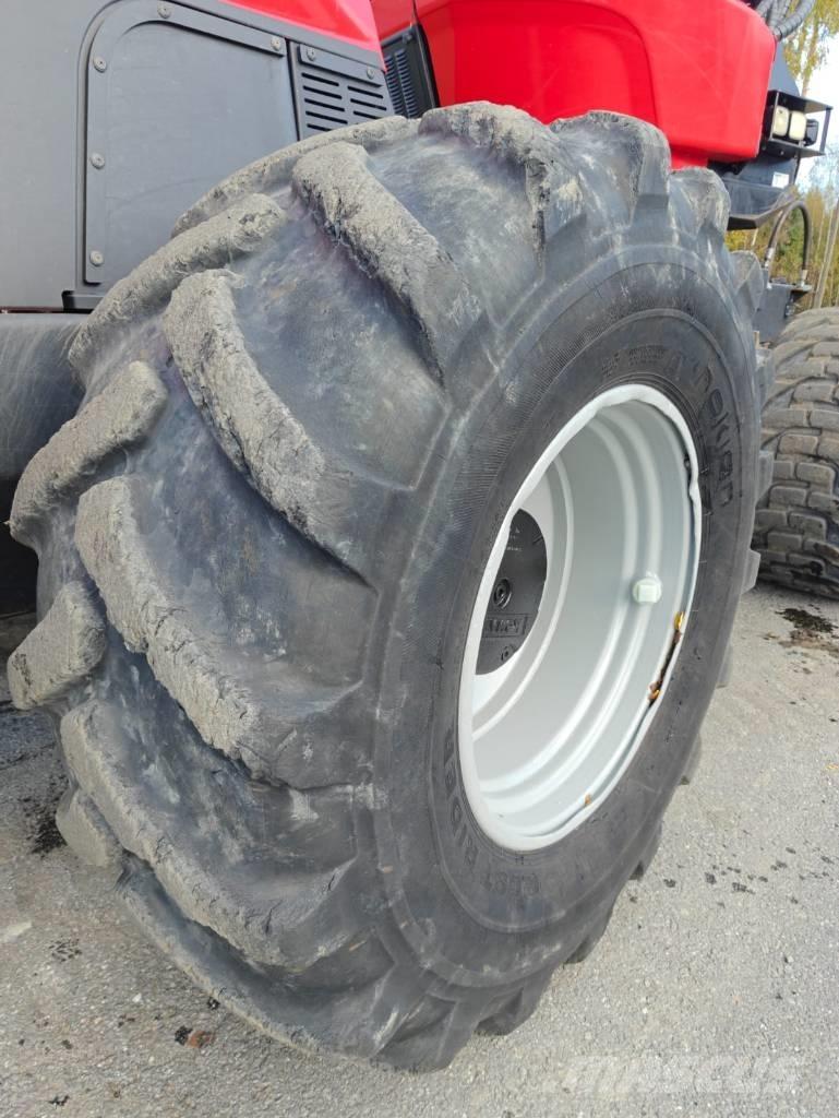 Komatsu 951 Biçerdöverler