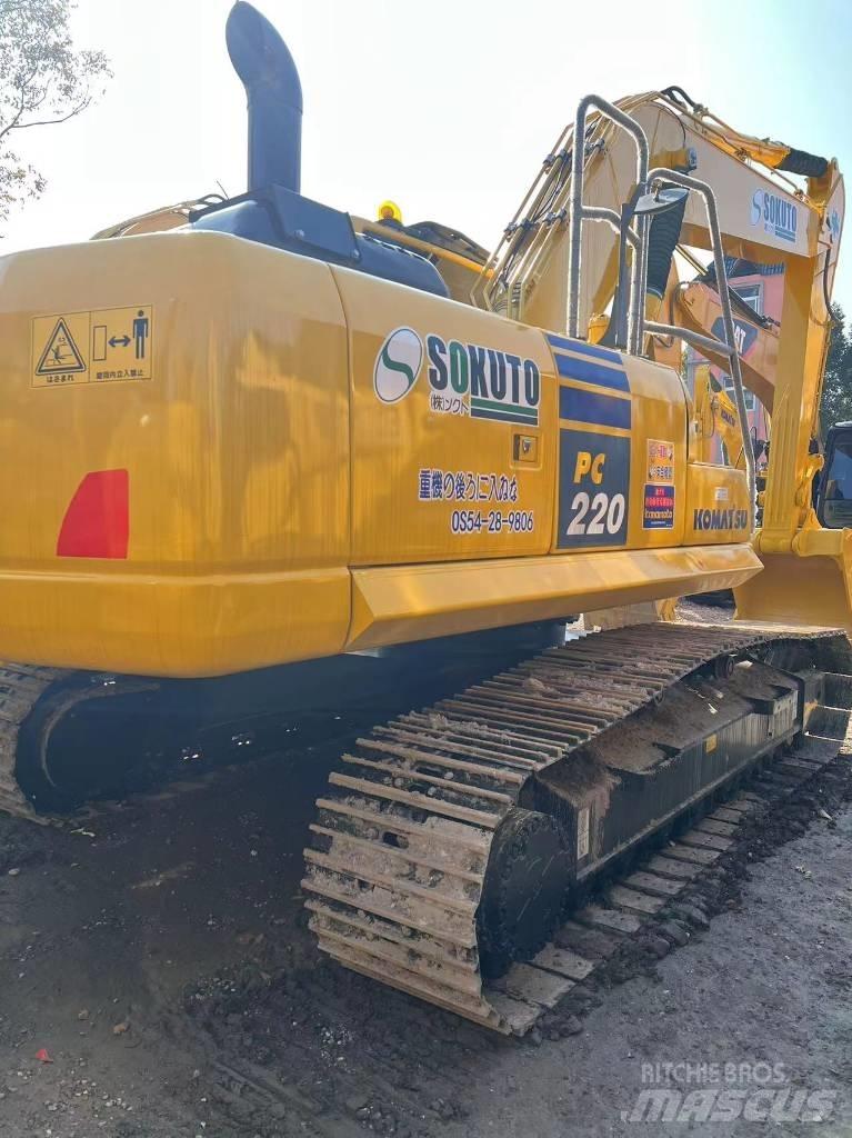 Komatsu PC 220 Paletli ekskavatörler