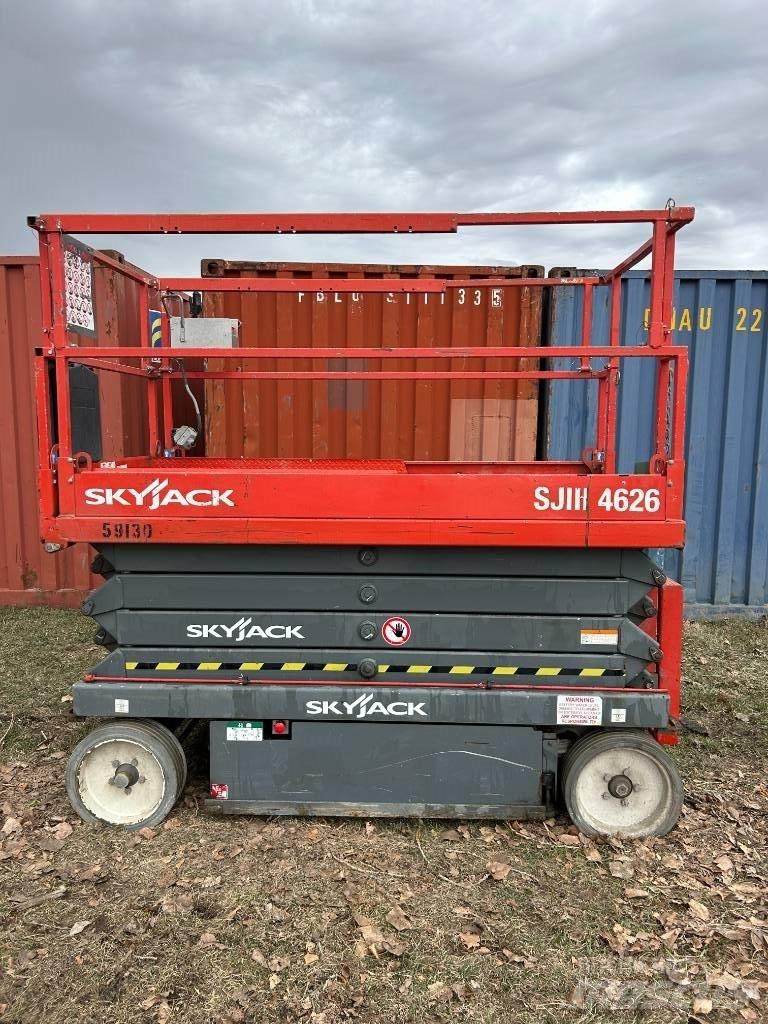 SkyJack SJ III 4626 Makasli platformlar