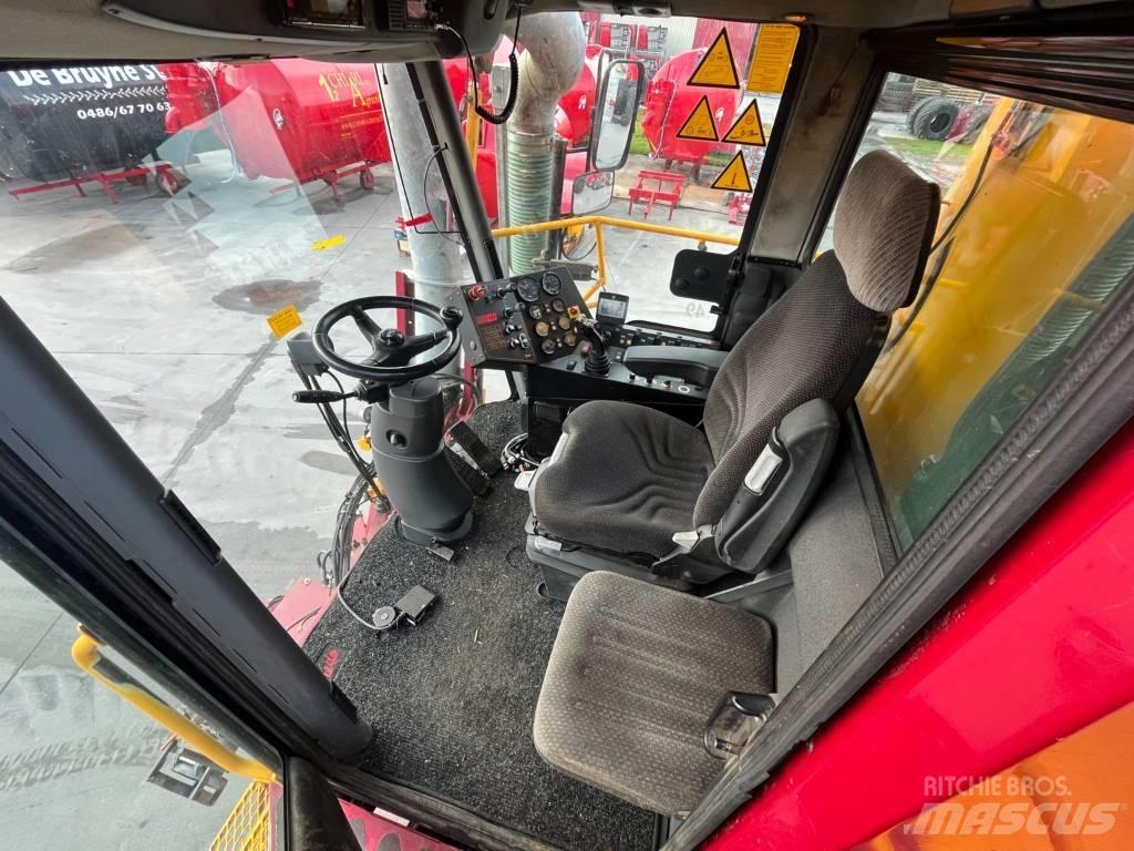 Vredo VT3936 Sivi gübre ve ilaç tankerleri