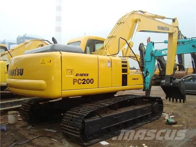 Komatsu PC 200 Paletli ekskavatörler